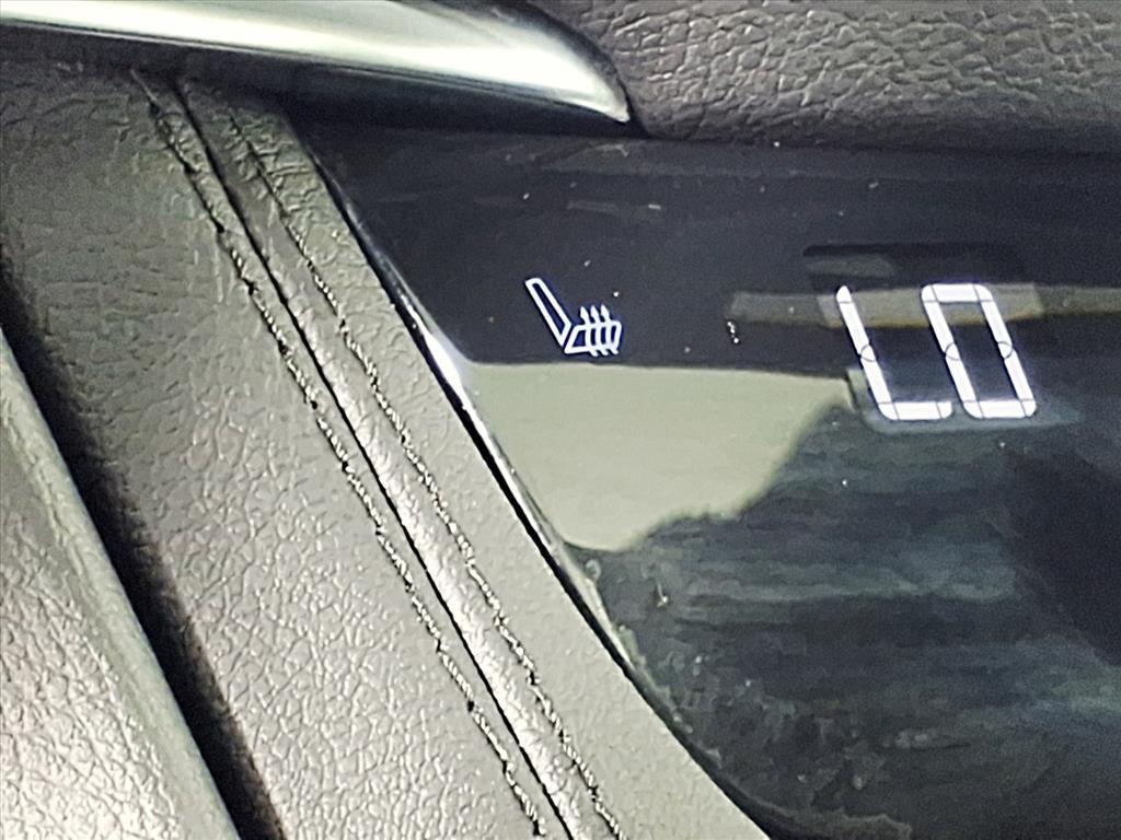 used 2025 Cadillac XT5 car, priced at $41,124