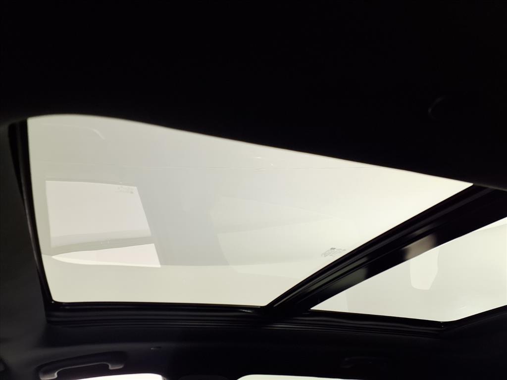 used 2025 Cadillac XT5 car, priced at $41,124