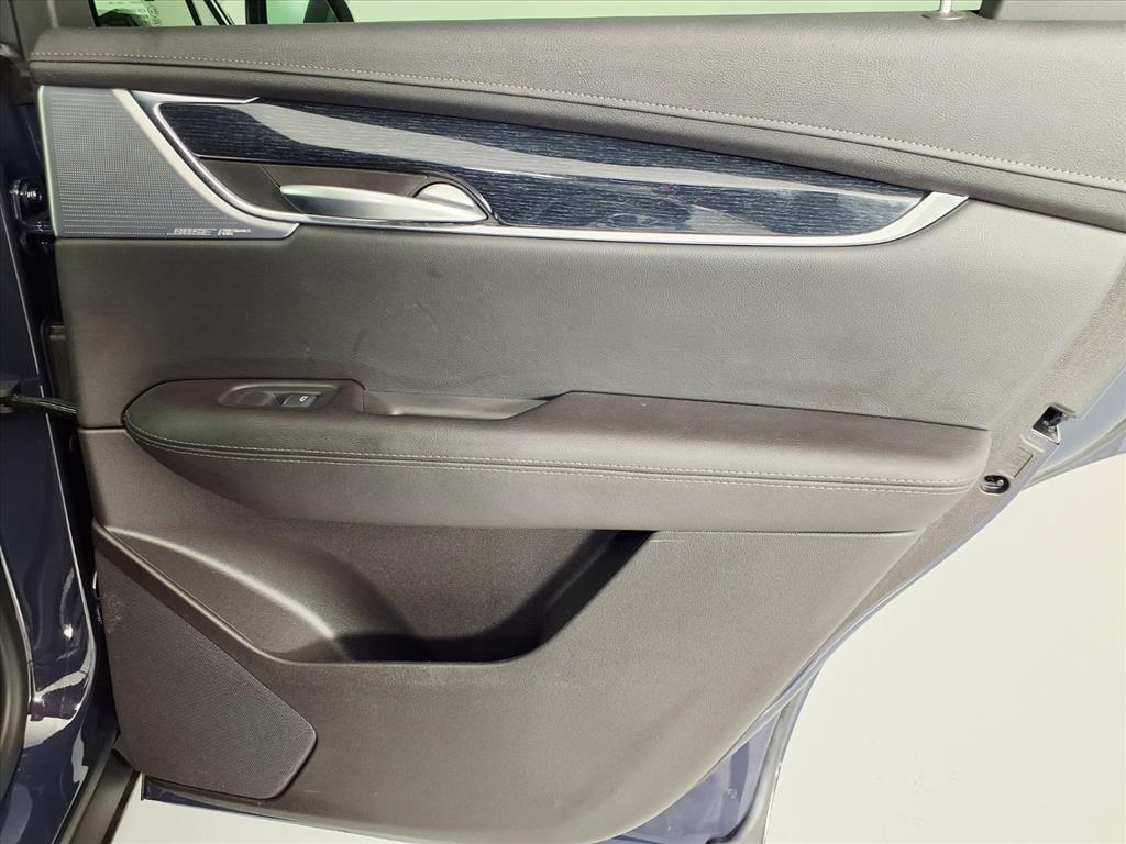 used 2025 Cadillac XT5 car, priced at $41,124