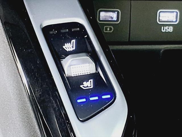 used 2022 Kia Sorento car, priced at $36,900