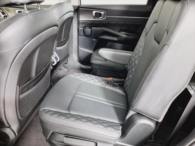 used 2022 Kia Sorento car, priced at $36,900