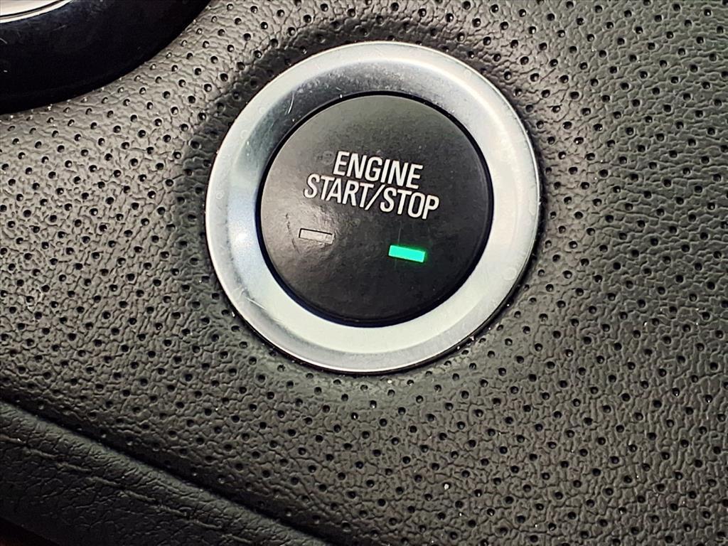 used 2023 Cadillac XT5 car, priced at $30,900