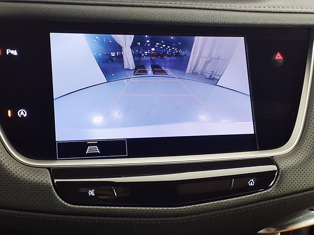 used 2023 Cadillac XT5 car, priced at $30,900