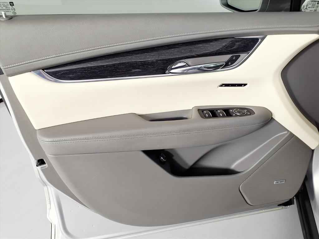 used 2020 Cadillac XT6 car, priced at $31,997