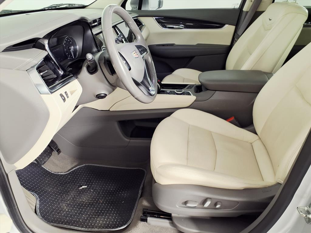 used 2020 Cadillac XT6 car, priced at $31,997