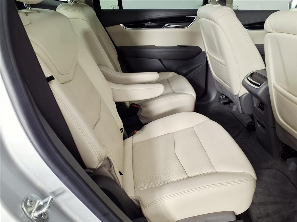 used 2020 Cadillac XT6 car, priced at $31,997