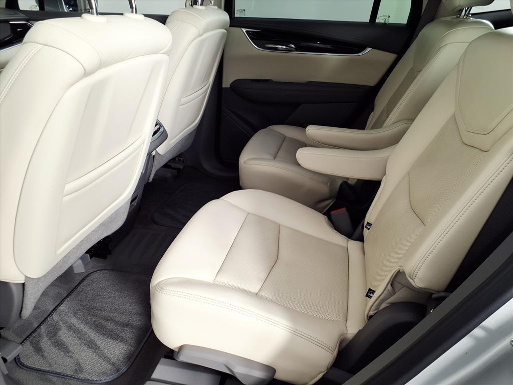 used 2020 Cadillac XT6 car, priced at $31,997