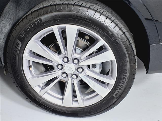 used 2024 Cadillac XT5 car, priced at $37,820