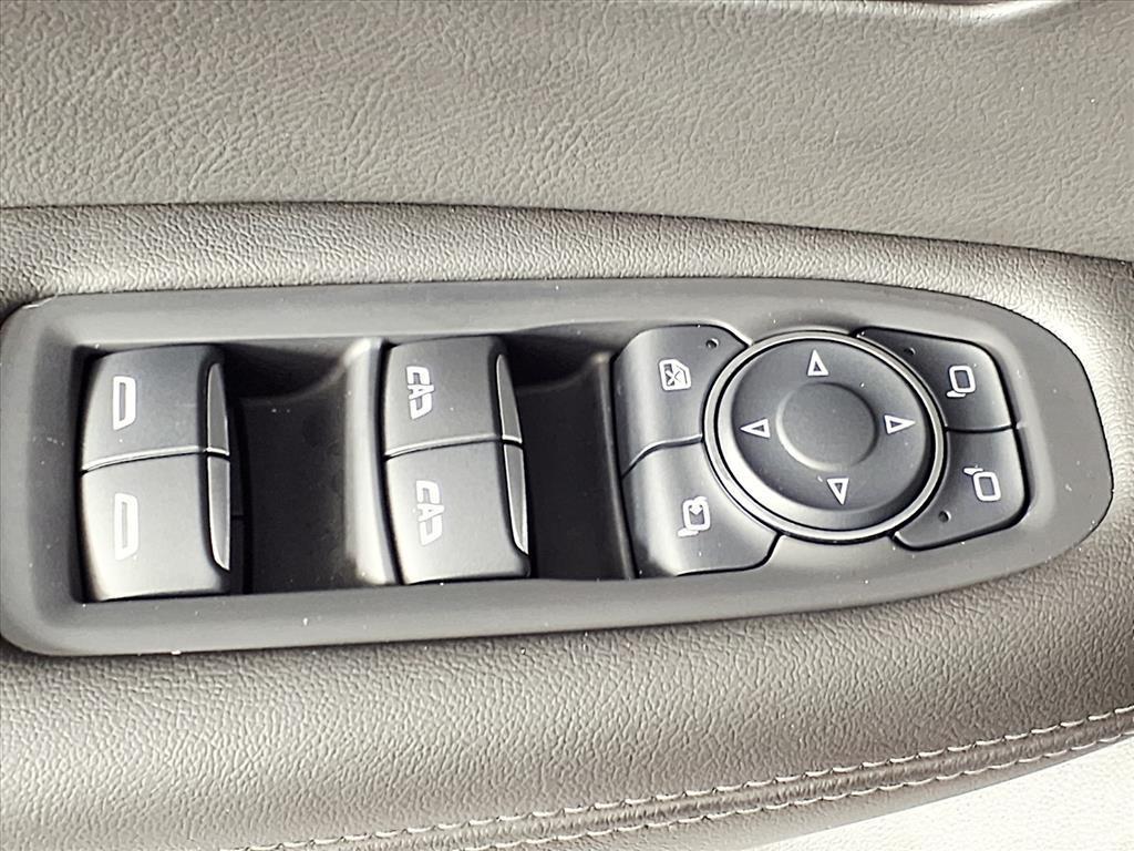 used 2024 Cadillac XT6 car, priced at $40,999