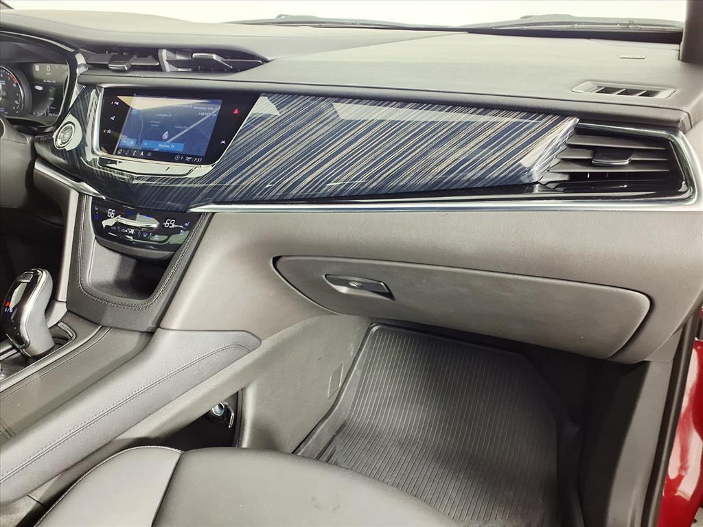 used 2024 Cadillac XT6 car, priced at $40,999