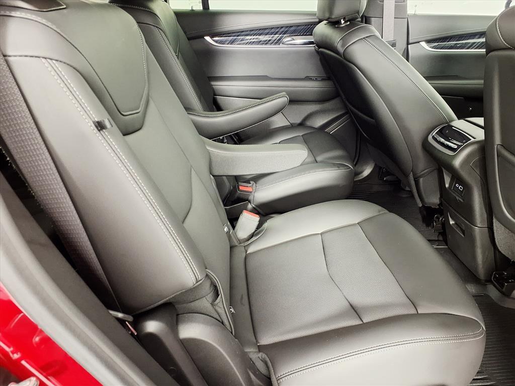 used 2024 Cadillac XT6 car, priced at $40,999