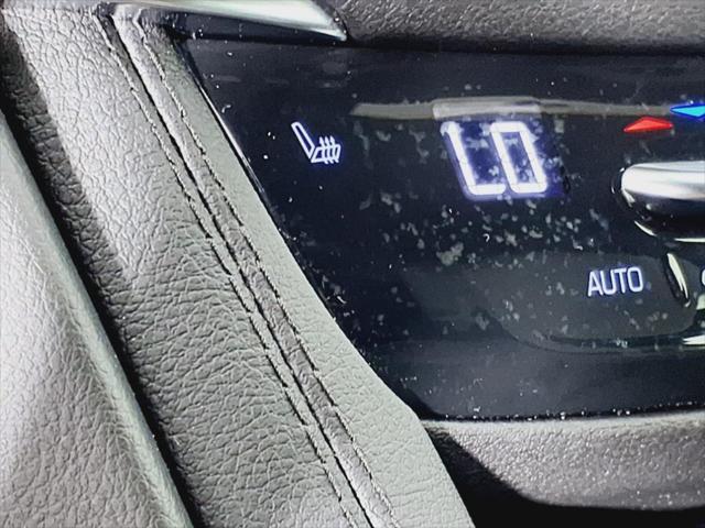 used 2023 Cadillac XT5 car, priced at $34,995