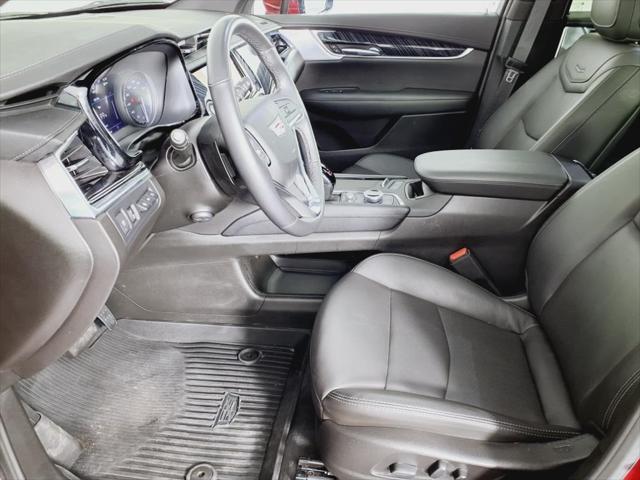 used 2024 Cadillac XT6 car, priced at $53,995