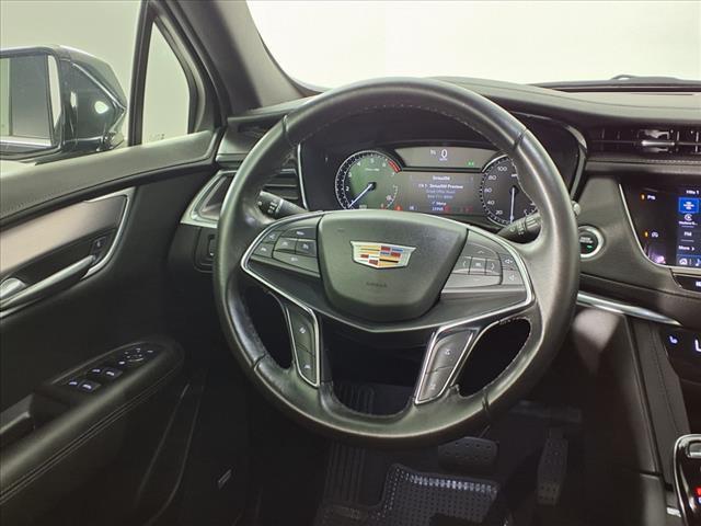 used 2022 Cadillac XT5 car, priced at $29,787