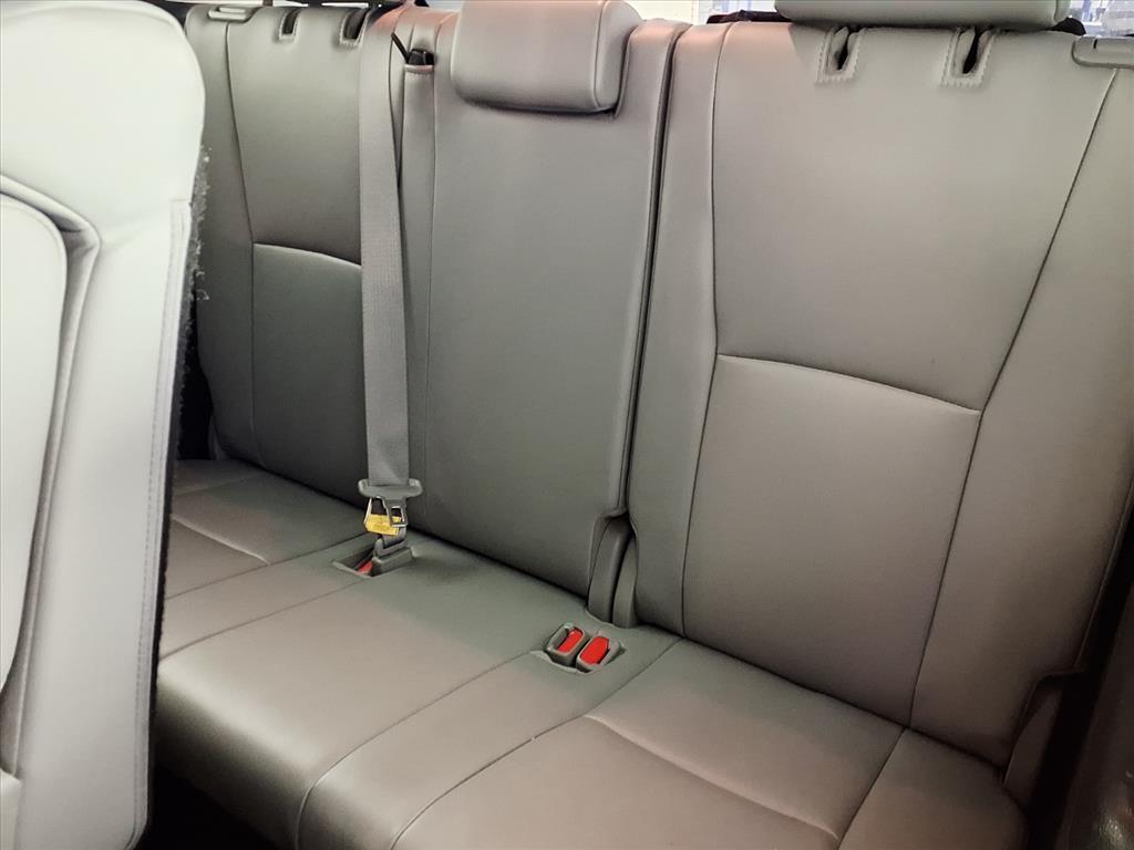 used 2021 Toyota Highlander car, priced at $28,431