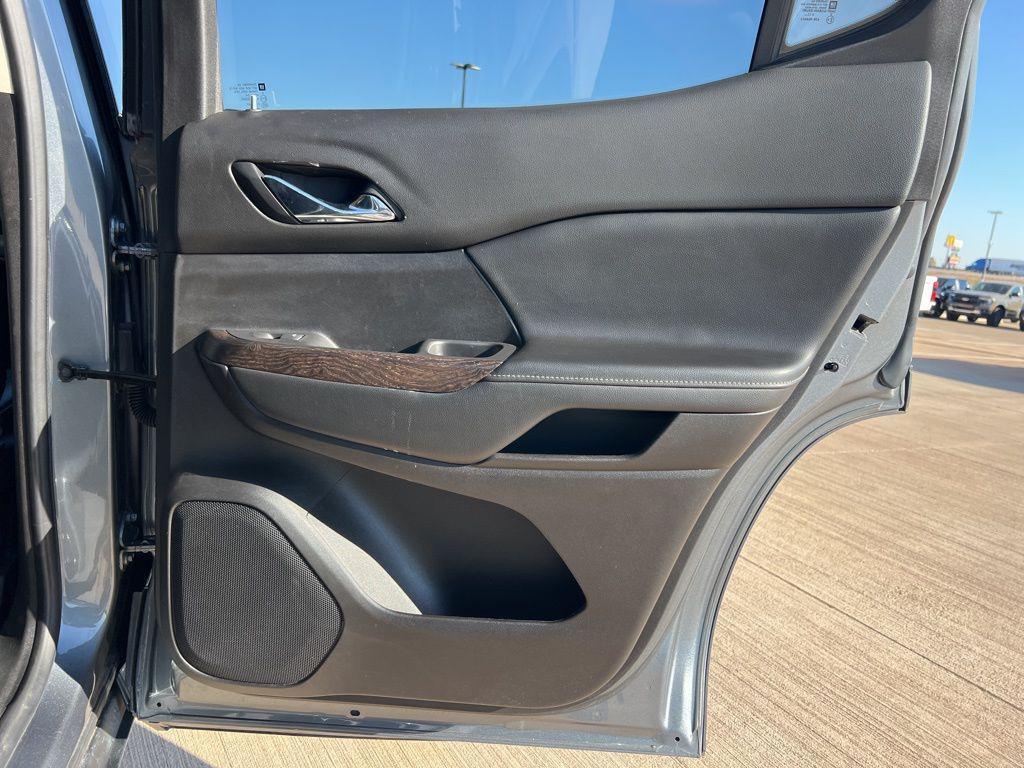 used 2021 GMC Acadia car, priced at $31,988