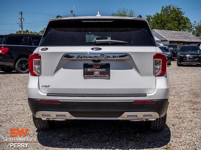 new 2024 Ford Explorer car, priced at $40,870