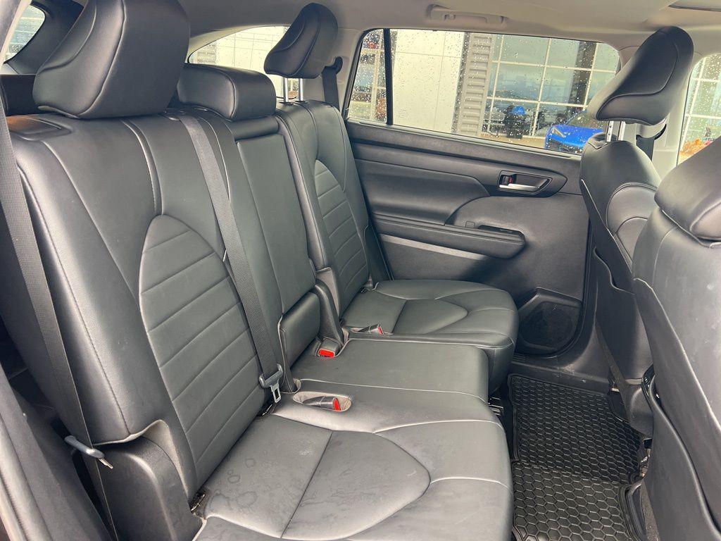 used 2020 Toyota Highlander car, priced at $26,178