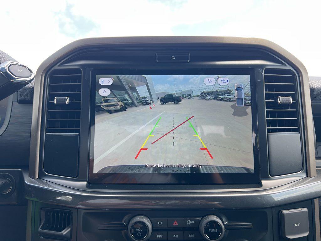 new 2025 Ford F-150 car, priced at $49,692