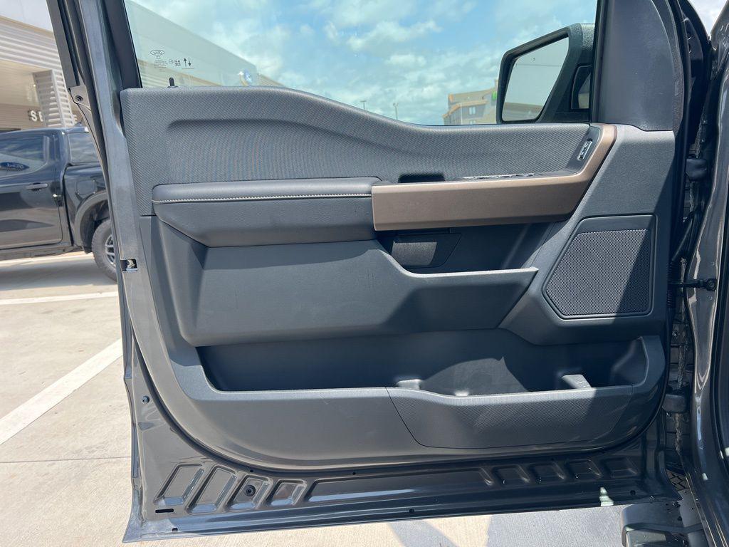 new 2025 Ford F-150 car, priced at $49,692