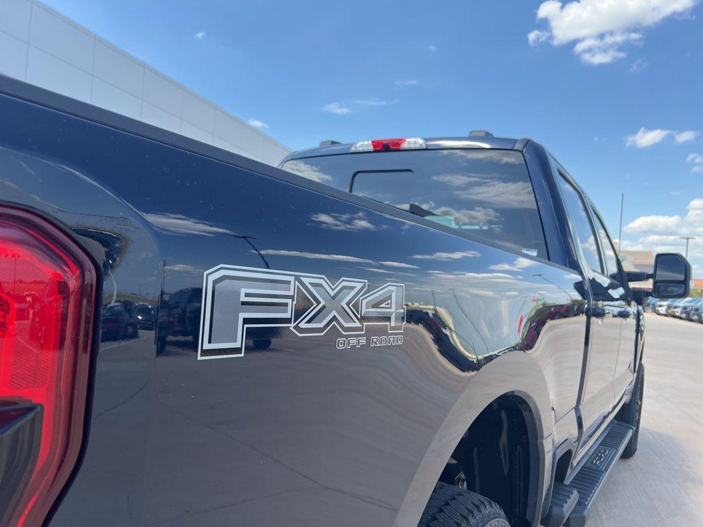 new 2025 Ford F-250 car, priced at $75,376