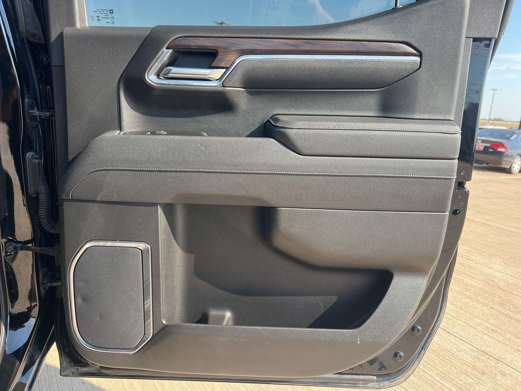 used 2025 GMC Sierra 1500 car, priced at $48,528