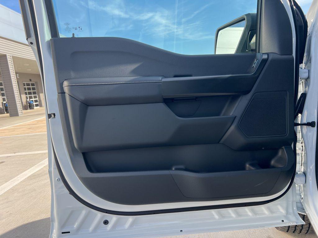 new 2025 Ford F-150 car, priced at $46,460