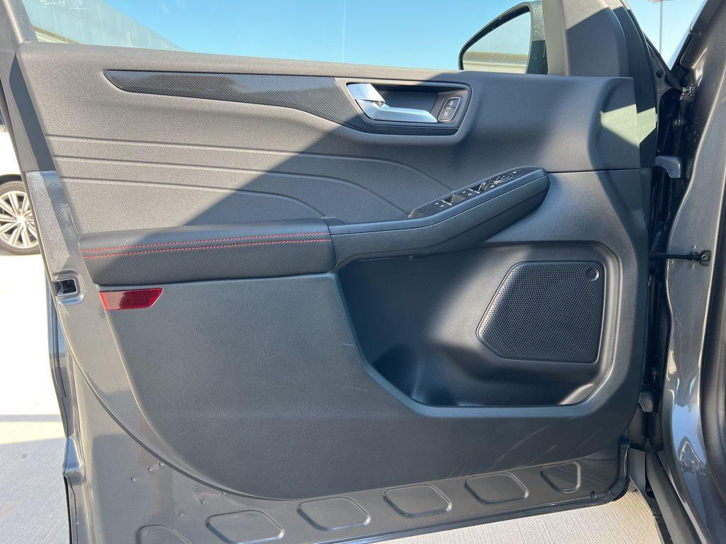 new 2026 Ford Escape car, priced at $33,675