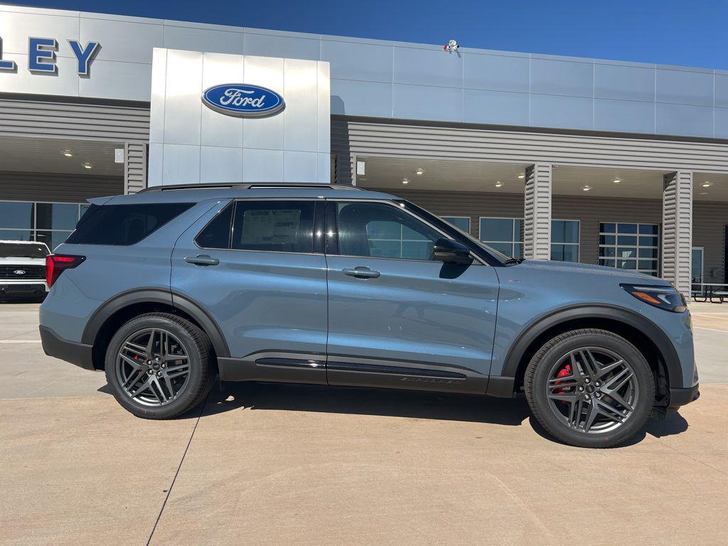 new 2025 Ford Explorer car, priced at $47,956