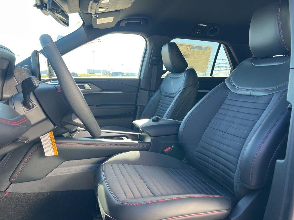 new 2025 Ford Explorer car, priced at $47,956