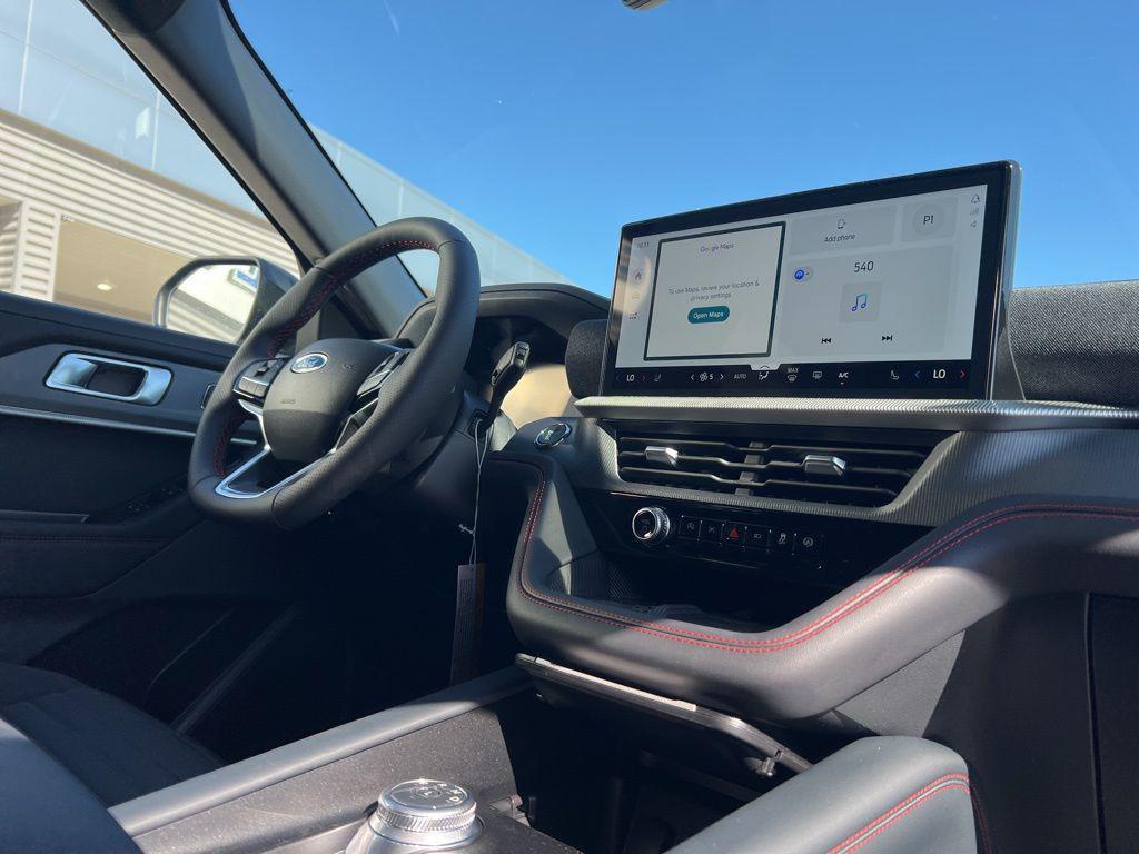 new 2025 Ford Explorer car, priced at $47,956