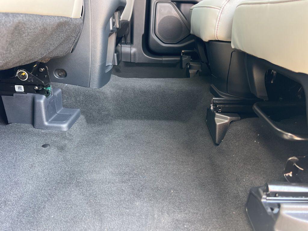 new 2025 Ford Explorer car, priced at $49,627