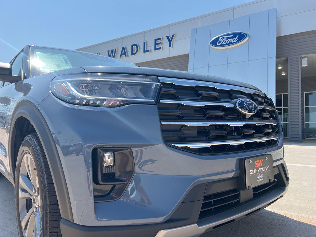 new 2025 Ford Explorer car, priced at $49,627
