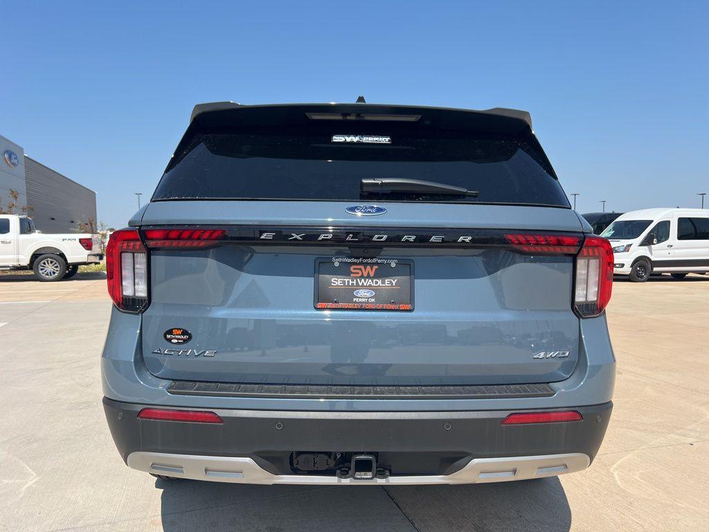 new 2025 Ford Explorer car, priced at $49,627