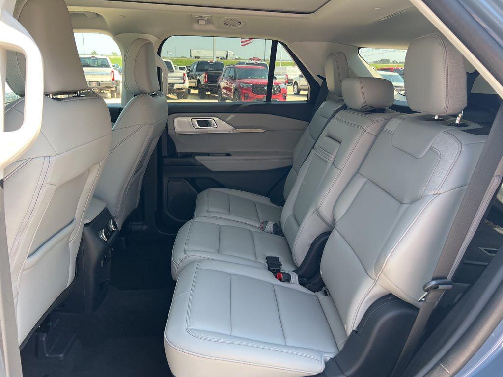new 2025 Ford Explorer car, priced at $49,627
