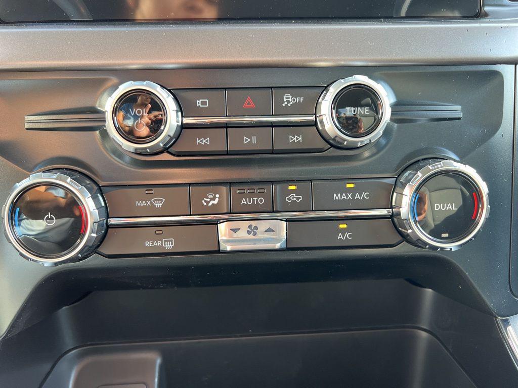 new 2025 Ford F-150 car, priced at $53,884