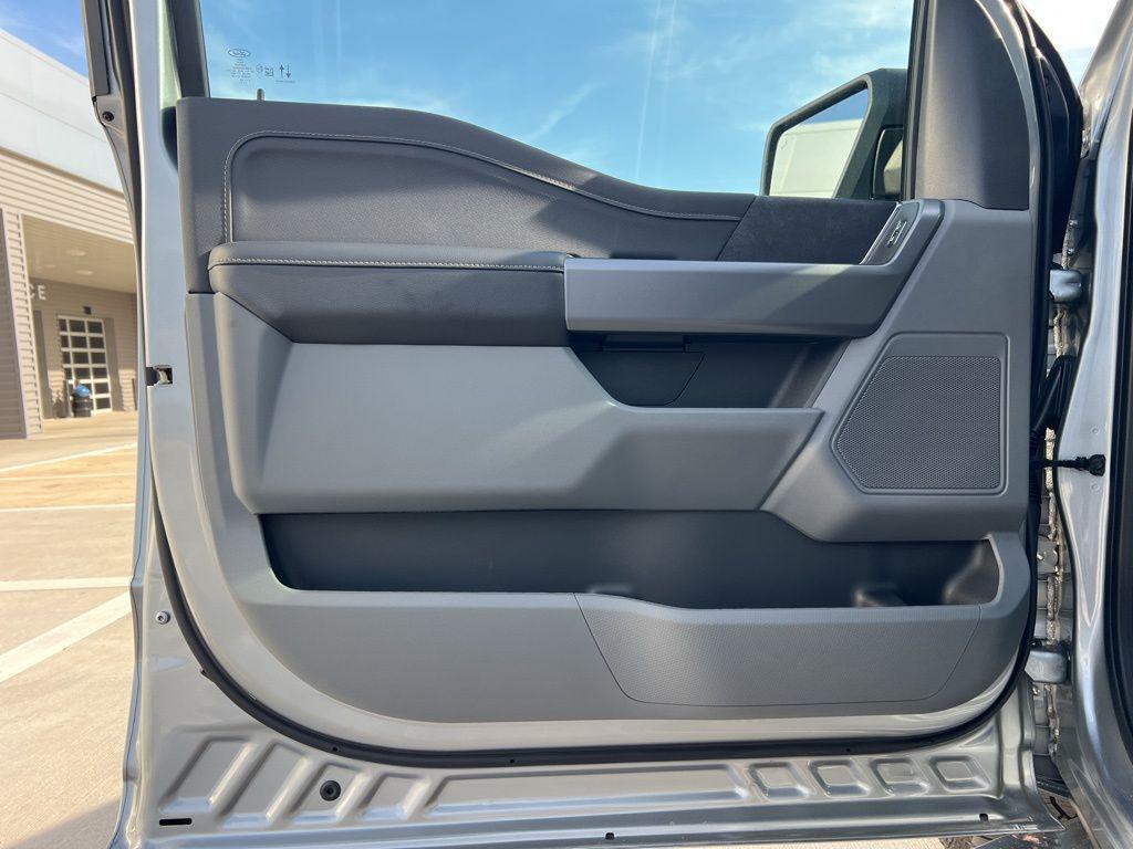 new 2025 Ford F-150 car, priced at $53,884
