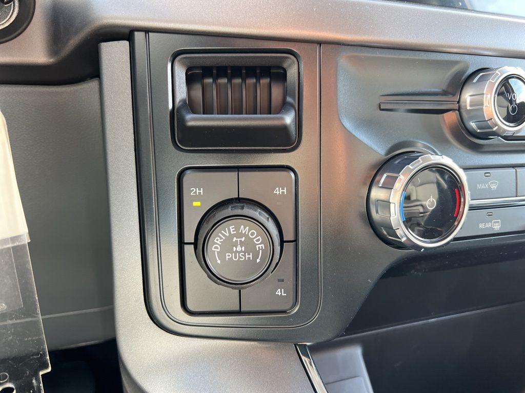 new 2025 Ford F-150 car, priced at $53,884
