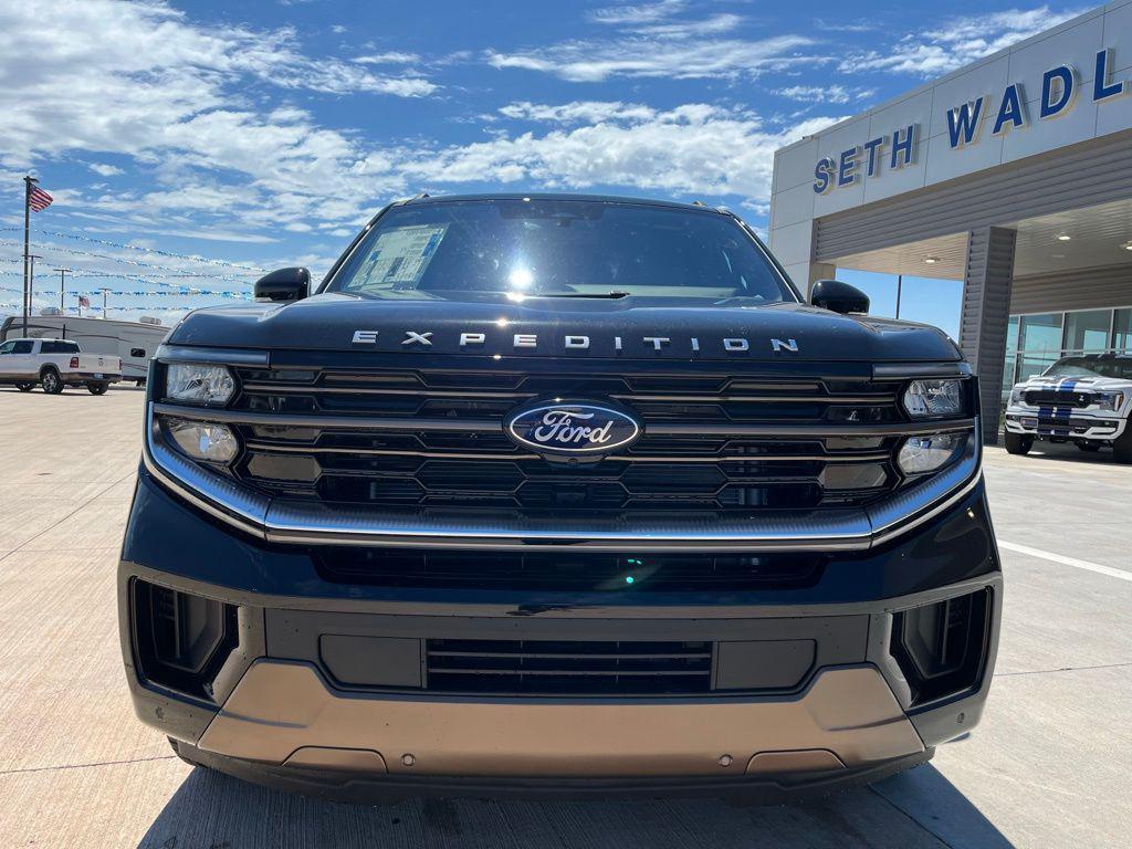 new 2025 Ford Expedition car, priced at $84,986