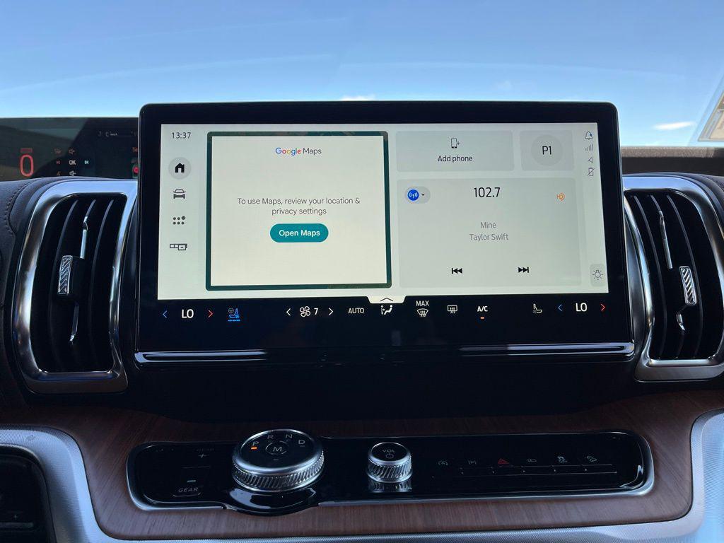 new 2025 Ford Expedition car, priced at $84,986