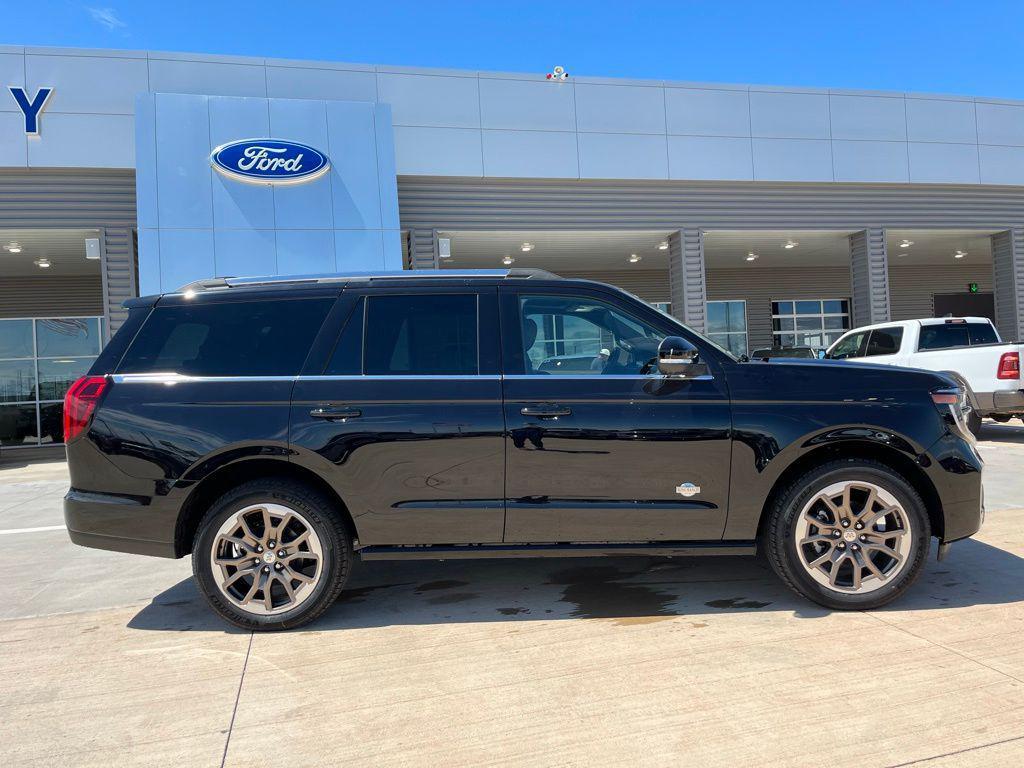 new 2025 Ford Expedition car, priced at $84,986
