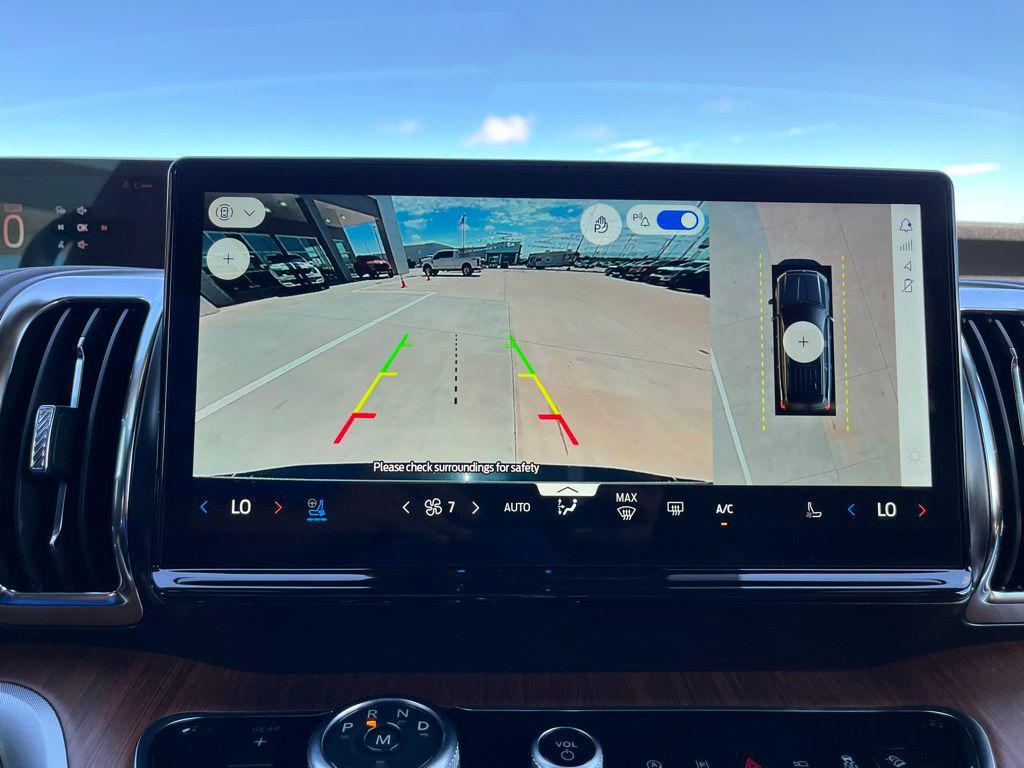 new 2025 Ford Expedition car, priced at $84,986