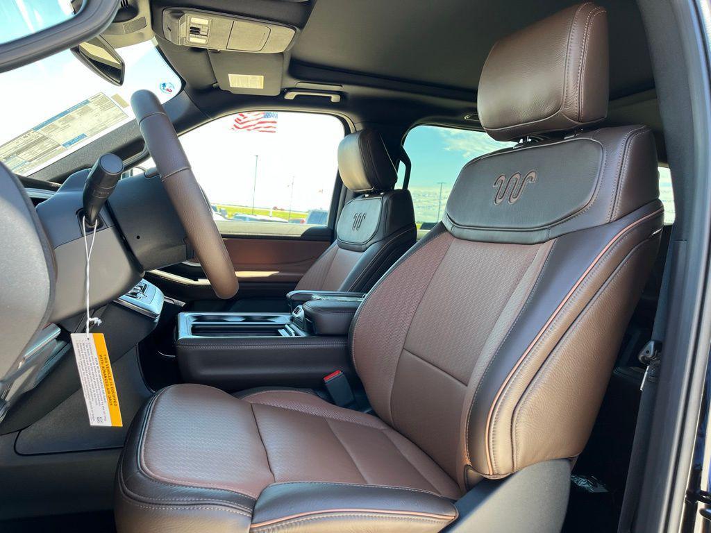 new 2025 Ford Expedition car, priced at $84,986