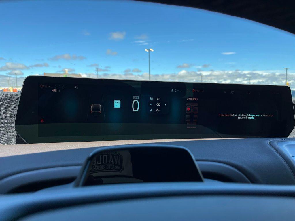 new 2025 Ford Expedition car, priced at $84,986