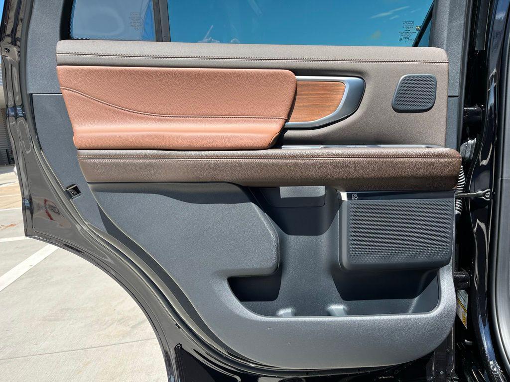 new 2025 Ford Expedition car, priced at $84,986