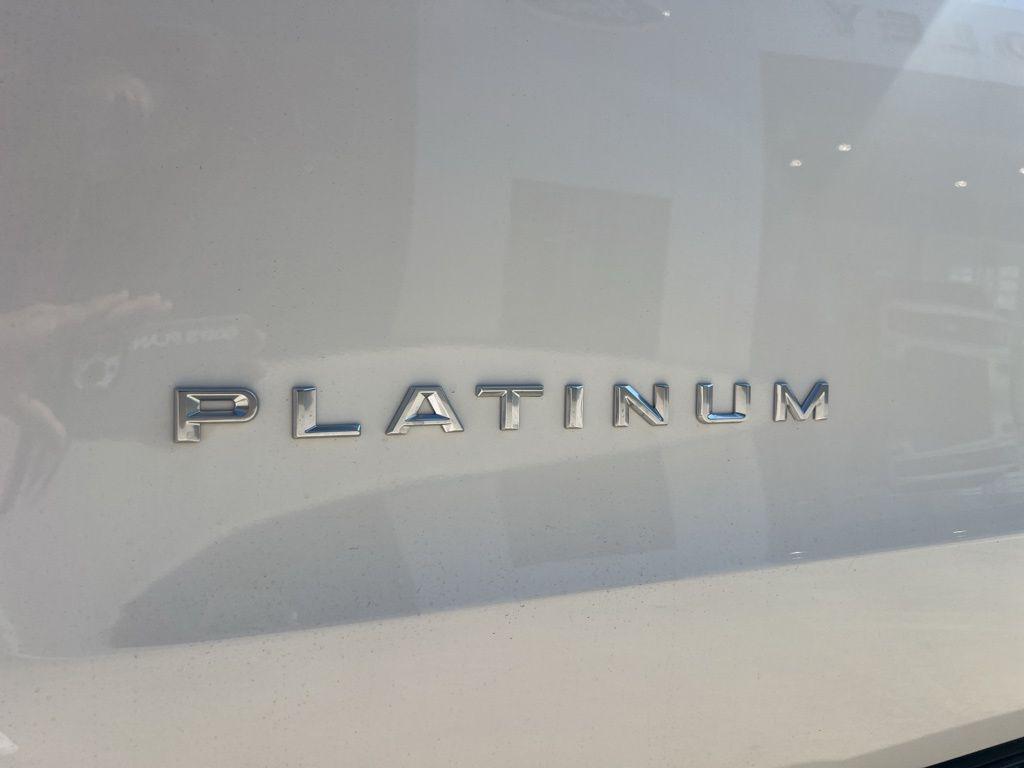 new 2025 Ford Expedition car, priced at $81,495