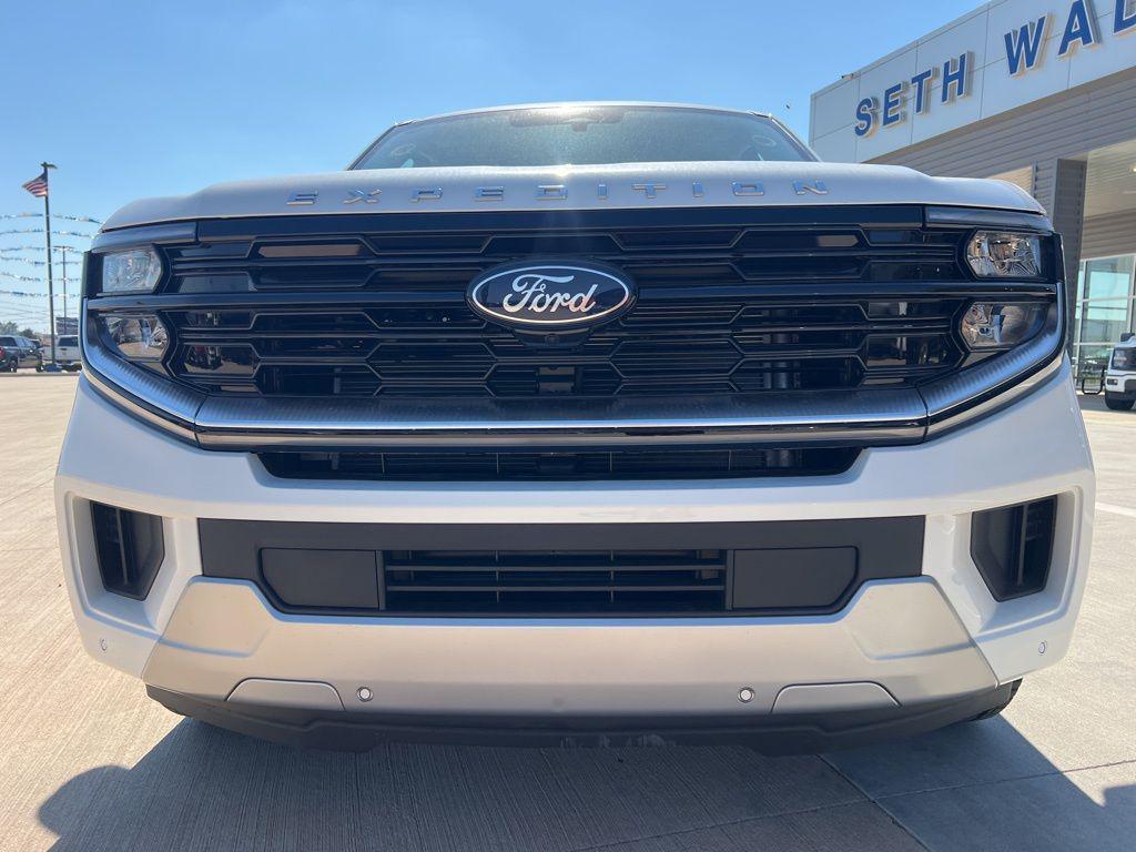 new 2025 Ford Expedition car, priced at $81,495