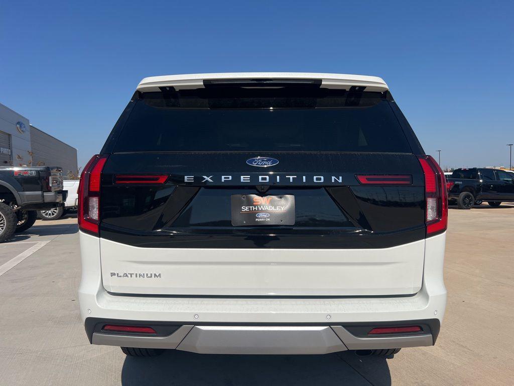 new 2025 Ford Expedition car, priced at $81,495