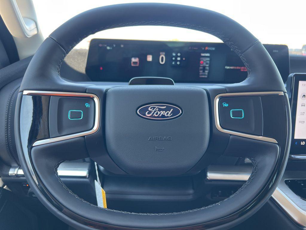 new 2025 Ford Expedition car, priced at $81,495