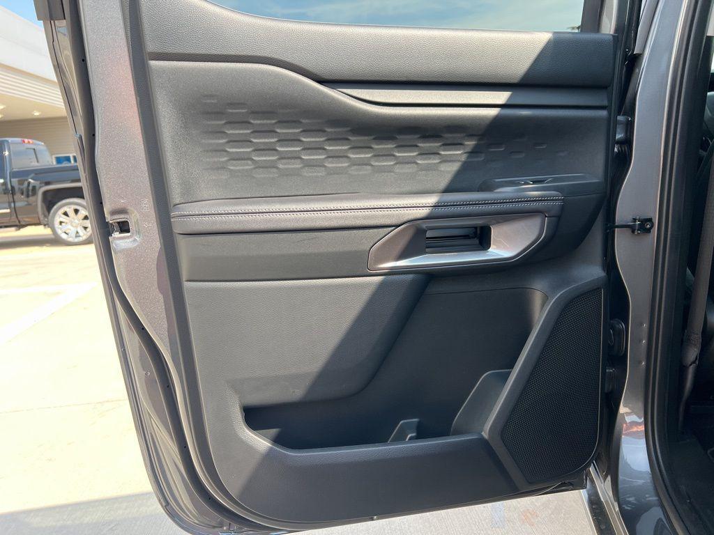 new 2025 Ford Ranger car, priced at $40,371